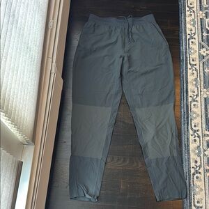 Lululemon Athletica Gray Joggers with Tapered Legs medium
